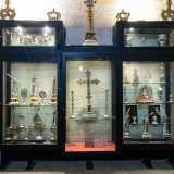 ...all�interno delle quali � esposta la parte pi� rilevante dei doni ricevuti dalla Basilica